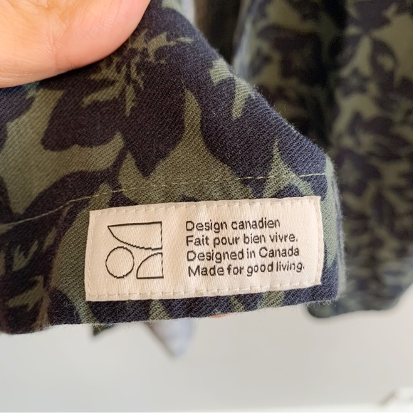 Frank & Oak Men’s Floral Button Down Collared Long Sleeved Shirt - Picture 6 of 8